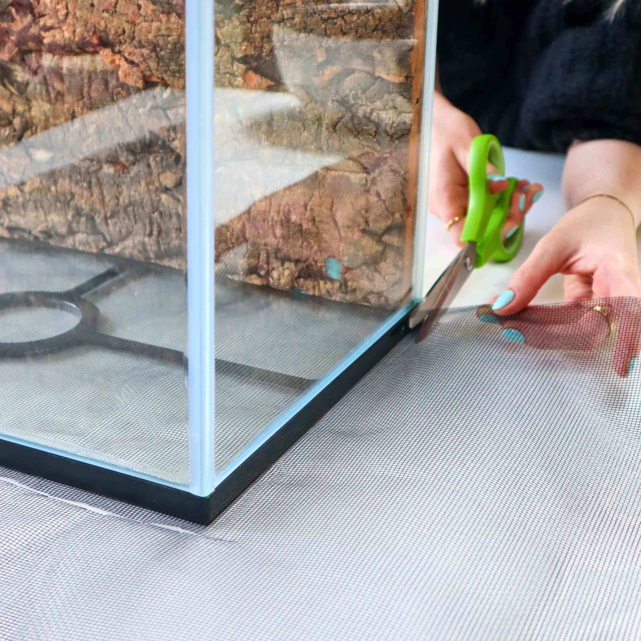 mesh for terrarium drainage layer