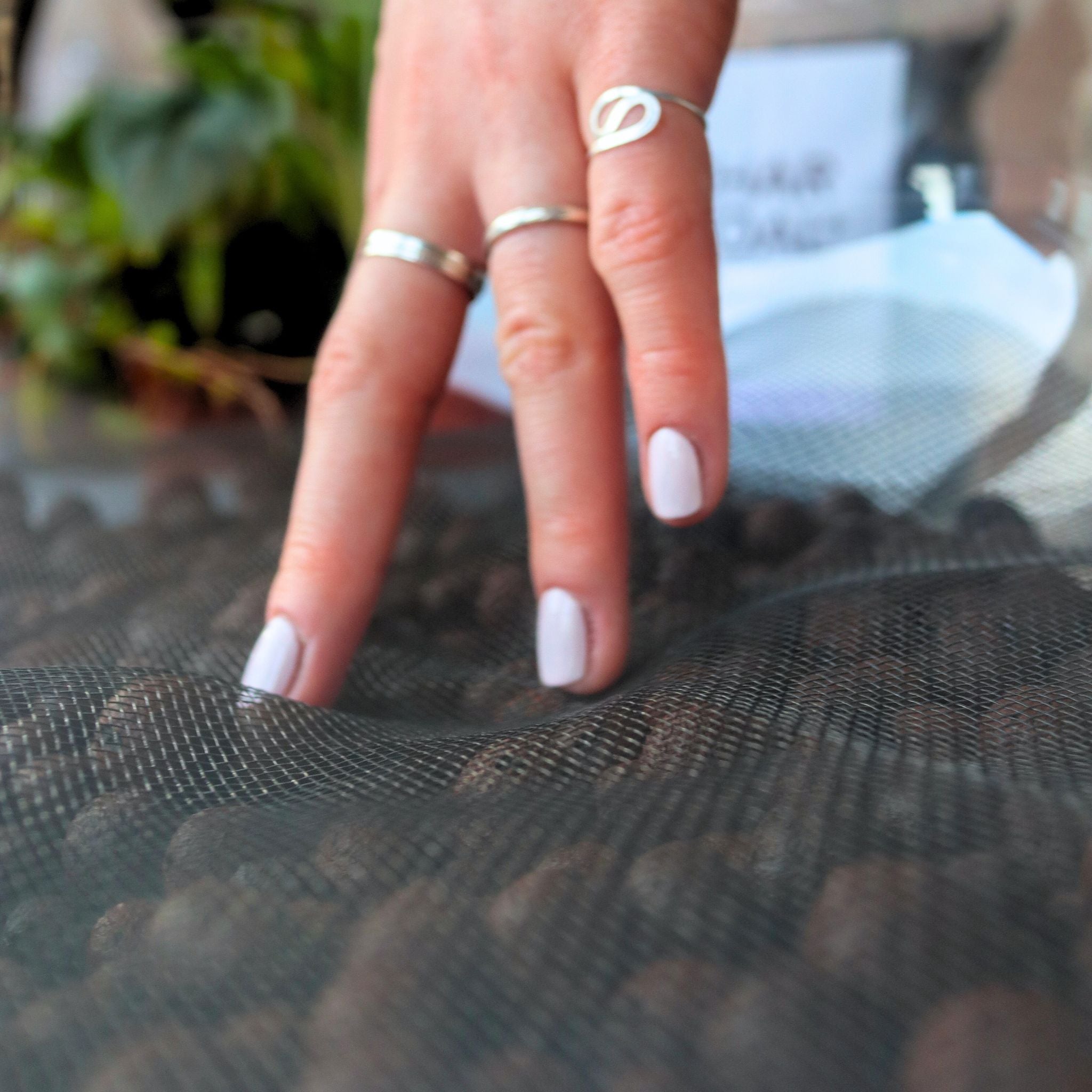 Terrarium Substrate Mesh (Protective Drainage Barrier)