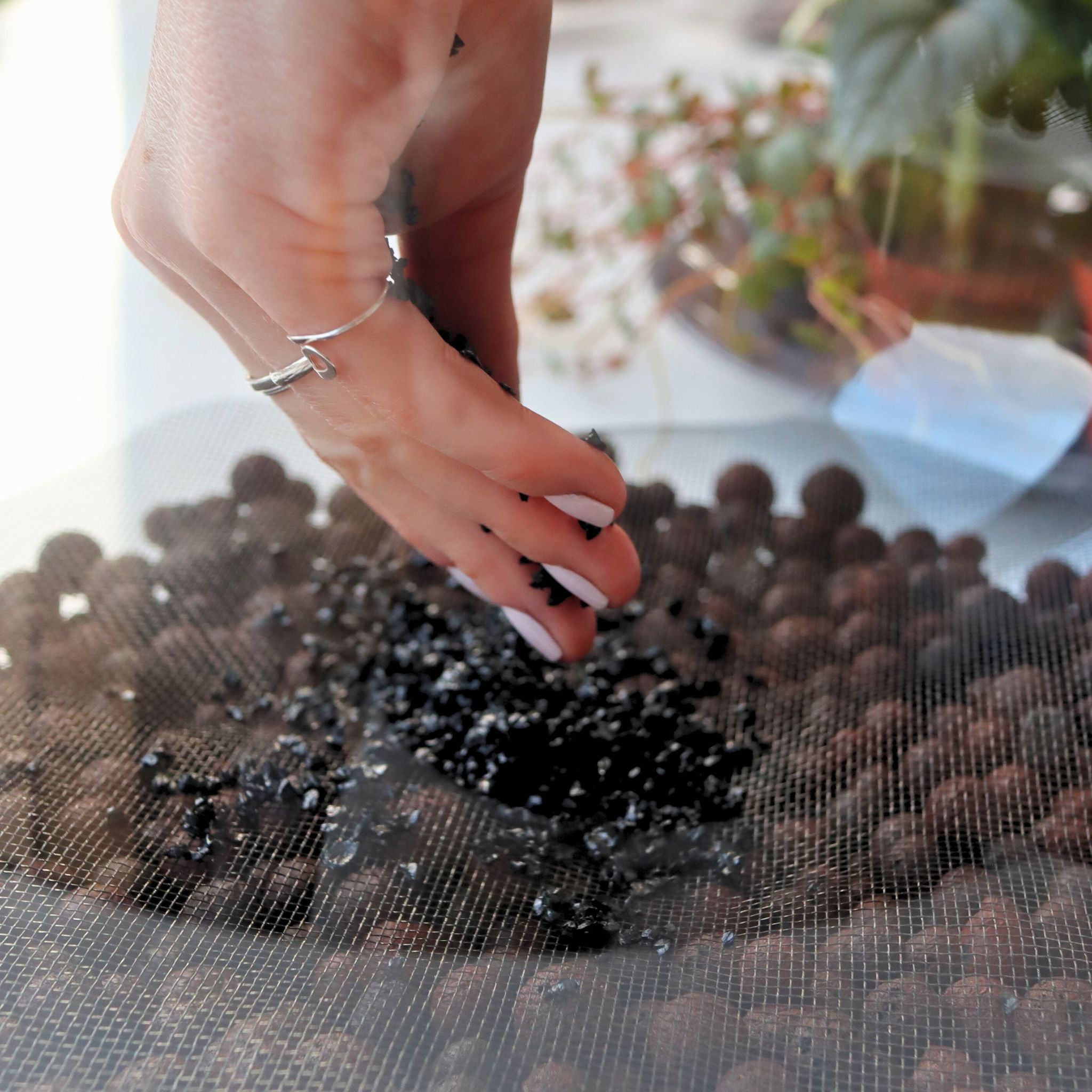 Terrarium Substrate Mesh (Protective Drainage Barrier)